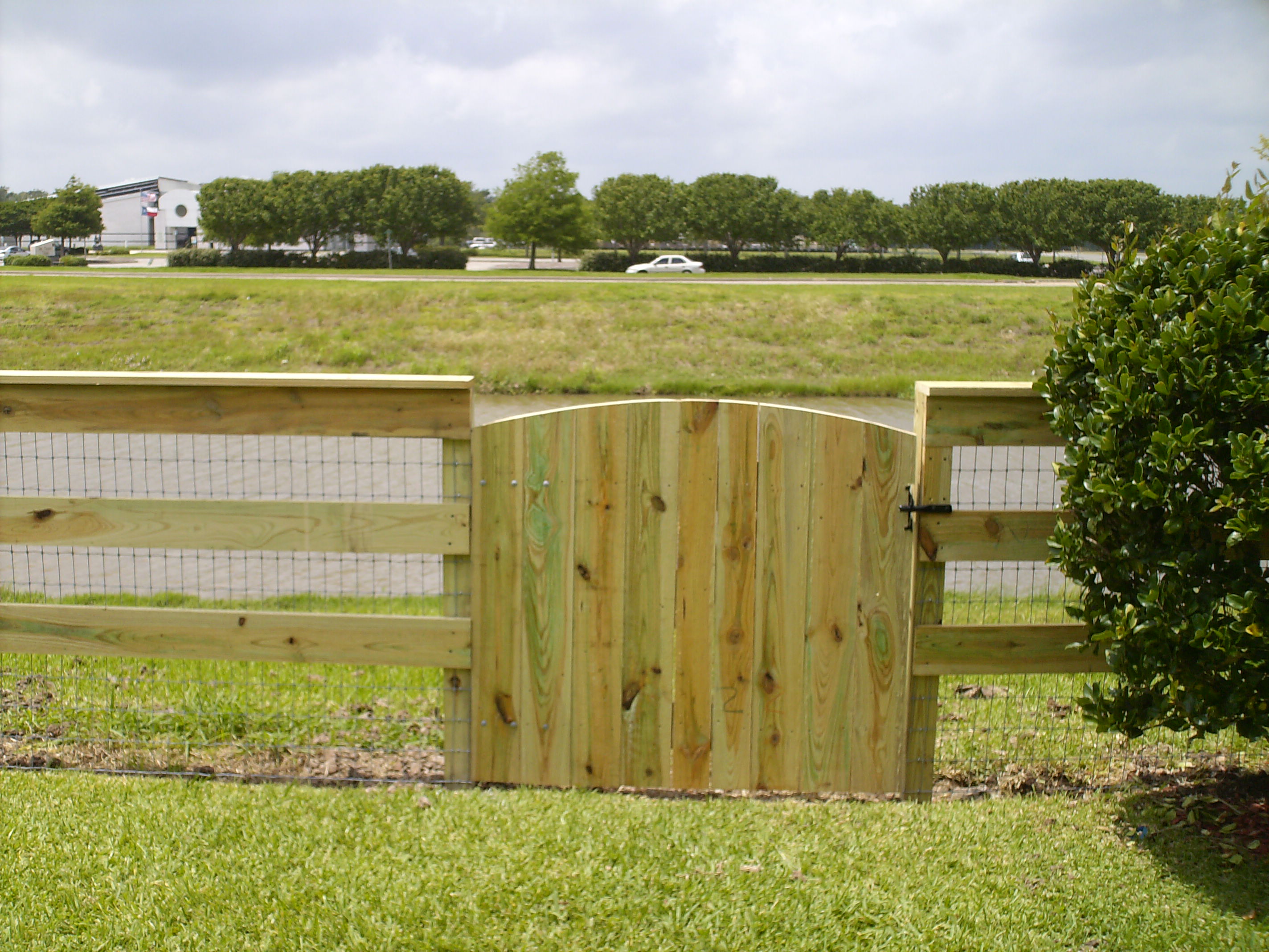Ranch_Rail_Gate.JPG