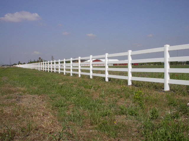 Wood Fences| Vinyl Fences| Chain Link Fences|Brazoria County